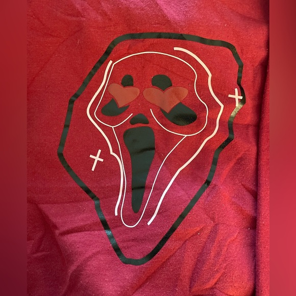 Large Burgendy Gildan hoodie with ghost face design on the BACK - Picture 3 of 5